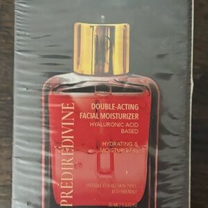 PREDIREDIVINE Double-Acting Facial Moisturizer - Red